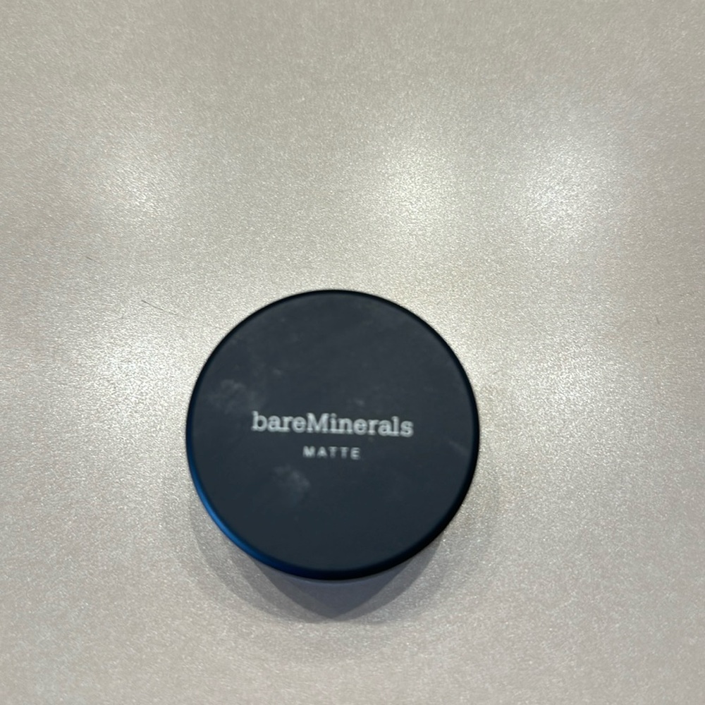 🎆 Bare Minerals Matte Powder Foundation 🎆